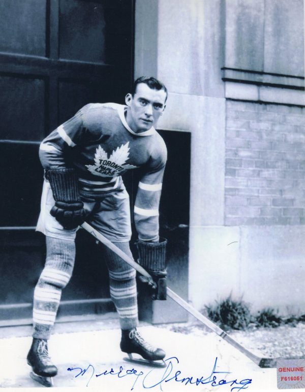 Murray Armstrong Toronto Maple Leafs Autographed 8x10 Photo