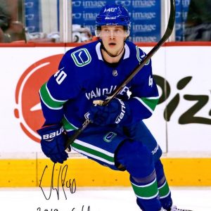 Elias Pettersson Vancouver Canucks Autographed 16x20 Photo (Inscription)