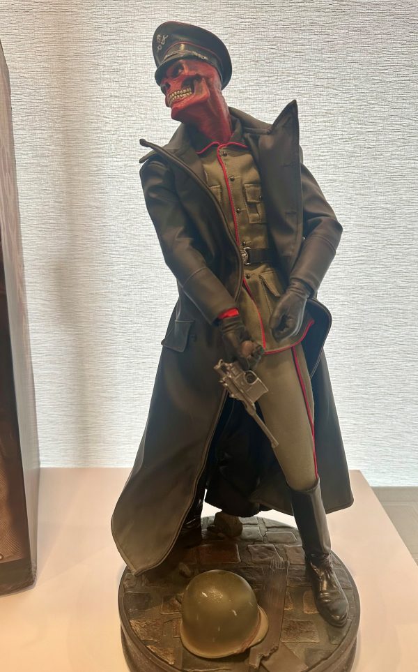 Sideshow Red Skull Premium Format Figure - Image 2