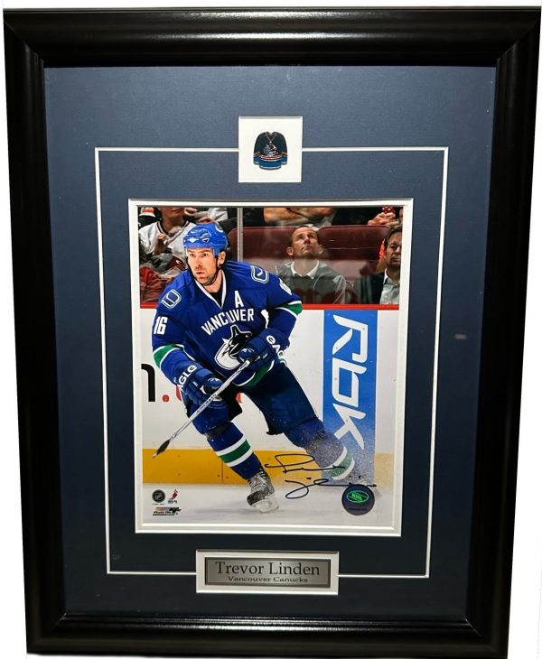 Trevor Linden Vancouver Canucks Autographed Framed 8x10