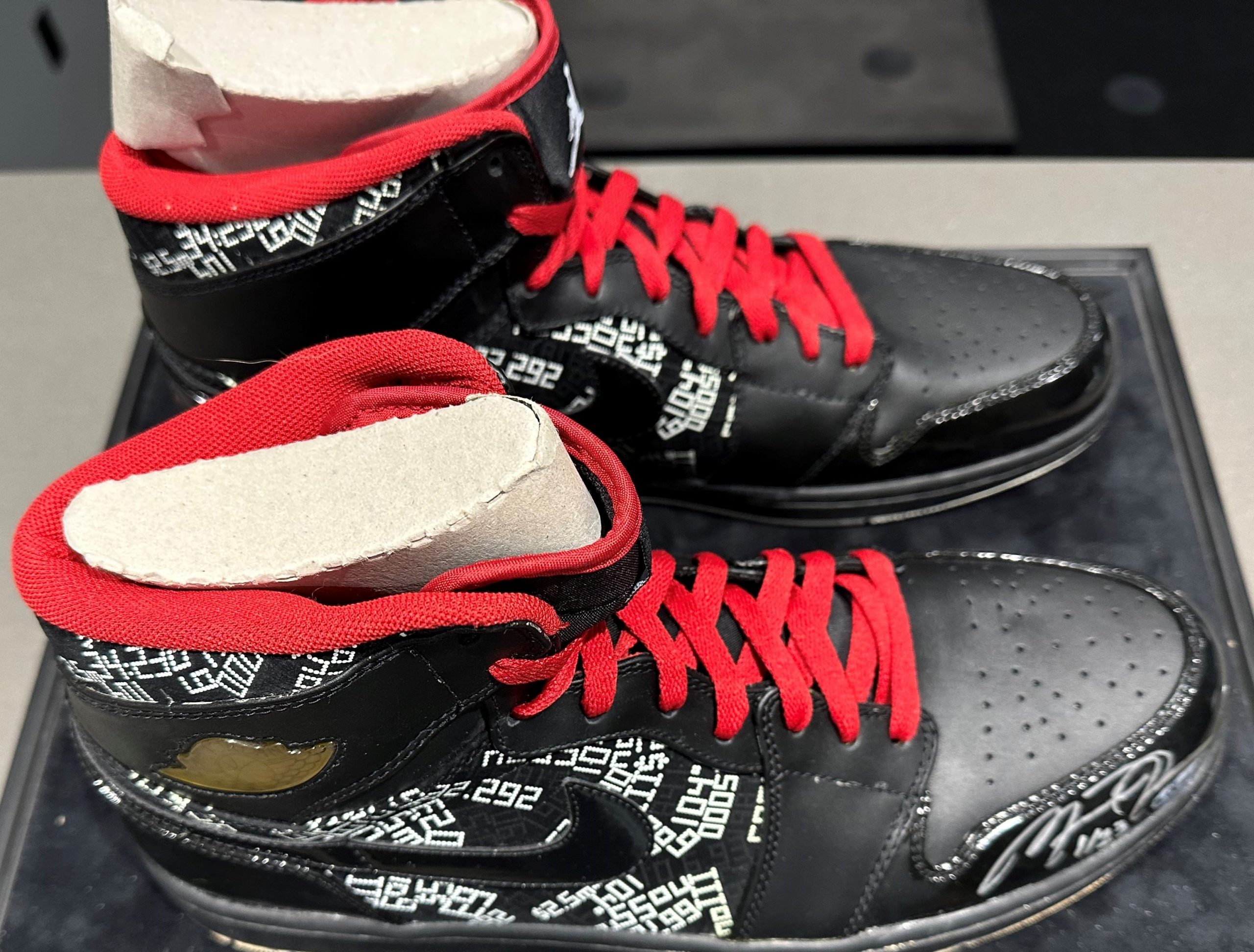 Michael Jordan Chicago Bills Autographed Sneakers UDA Limited 23 Canada Pop Culture and Sports Collectibles