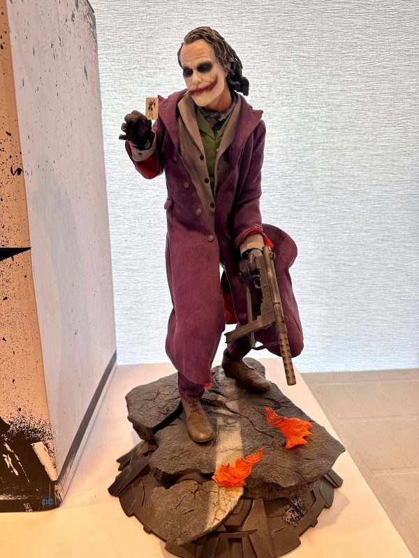 Sideshow Joker Premium Format Figure - Image 2