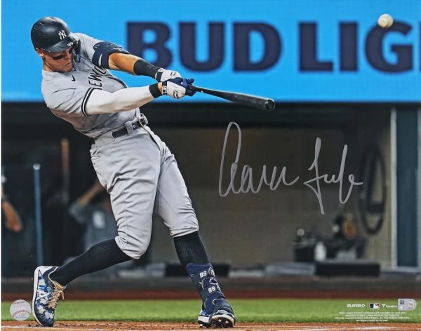 Aaron Judge Autographed New York Yankees 16x20 Photo