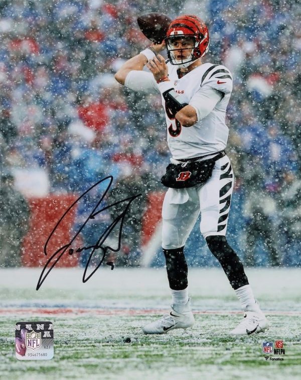 Joe burrows Cincinnati Bengals Autographed 16x20 Photo