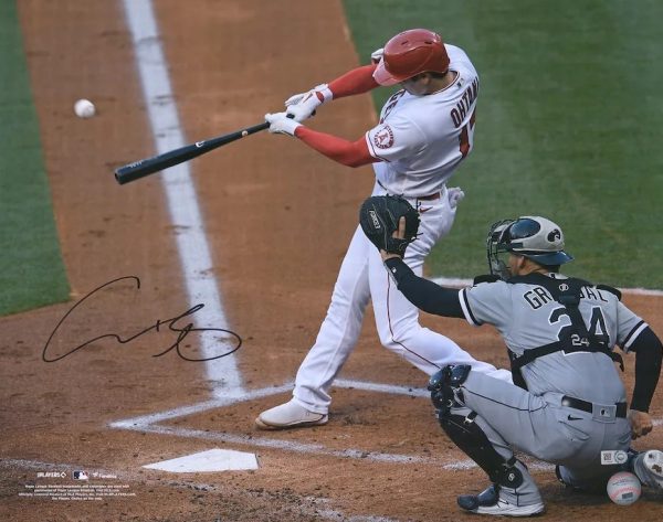 Shohei Ohtani Autographed L.A. Angels 16x20 Photo