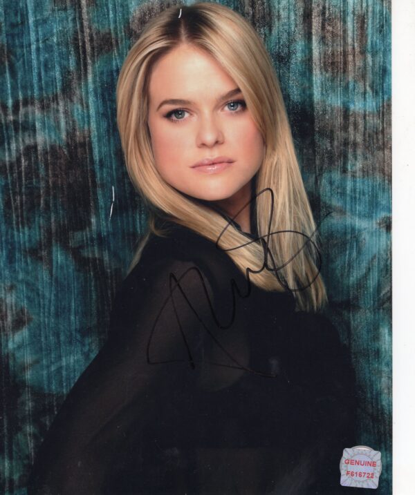 Alice Eve Autographed 8x10 Photo