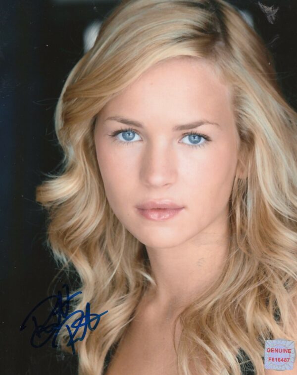 Britt Robertson Autographed 8x10 Photo