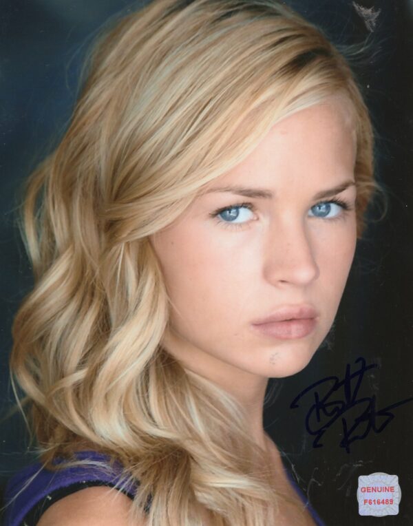 Britt Robertson Autographed 8x10 Photo