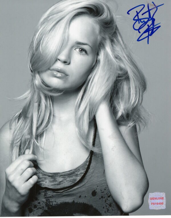 Britt Robertson Autographed 8x10 Photo