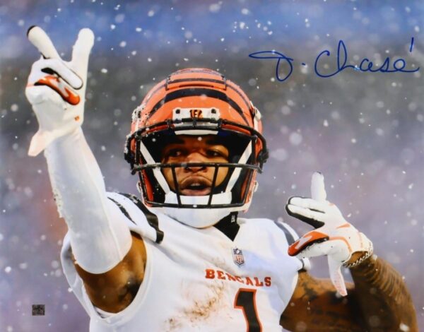 Ja'Marr Chase Cincinnati Bengals Autographed 16x20 Photo