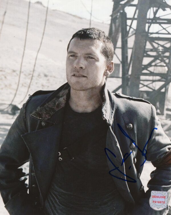 Sam Worthington Autographed 8x10 Photo
