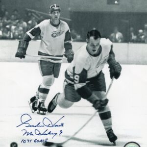 Gordie Howe Detroit Red Wings Mr.Hockey Autographed 8x10 Photo