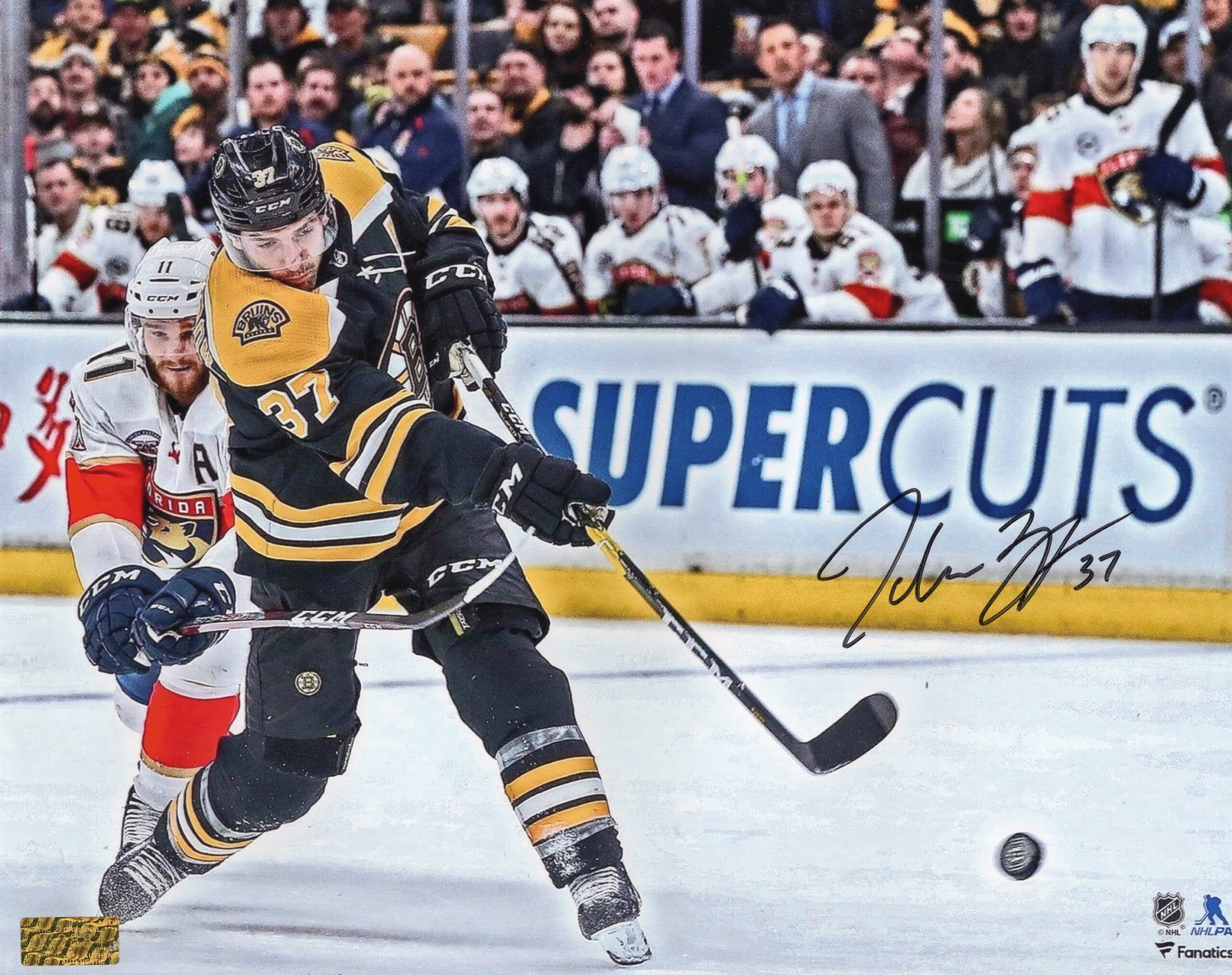 Patrice Bergeron Boston Bruins Shooting Pose Autographed 8x10 Photo