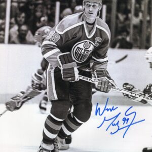 Wayne Gretzky Edmonton Oilers Black & White Autographed 8x10 Photo