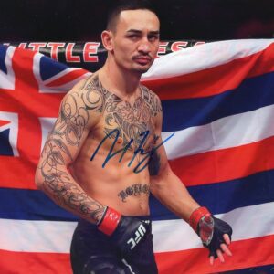 Max Holloway UFC Autographed 8x10 Photo