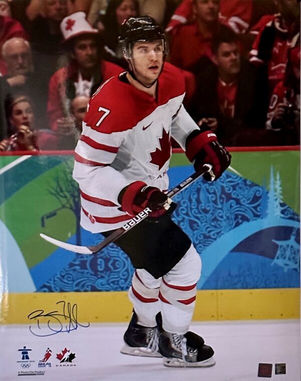 Brent Seabrook Autographed Chicago Blackhawks 16x20 Photo