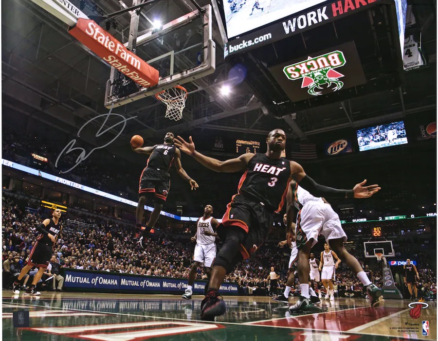 Dwyane Wade Miami Heat Autographed 16 x 20 Alley Oop to Lebron James Photograph Canada Pop Culture and Sports Collectibles
