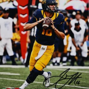 Jared Goff Cal Bears Autographed 8" x 10" Navy Jersey Pass Photograph