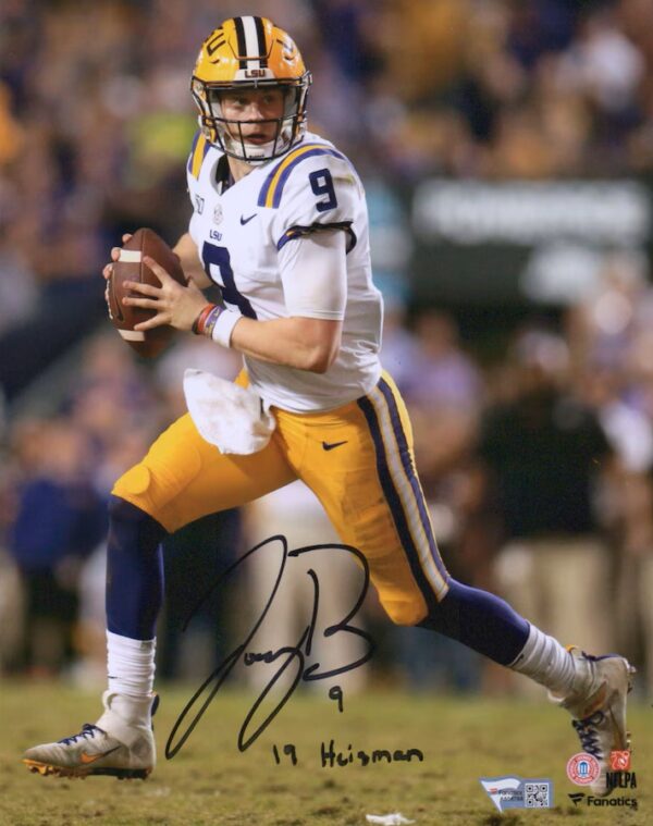 Joe Burrow LSU Tigers Autographed 8" x 10" Passing Photograph with "19 Heisman" Inscription