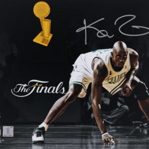 Kevin Garnett Boston Celtics Autographed 11" x 14" Spotlight Photograph