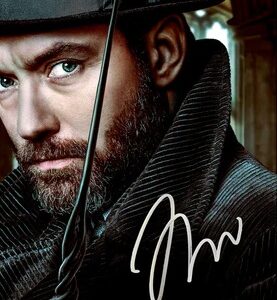 Jude Law Autographed Fantastic Beasts Albus Dumbledore 8×10 Photo