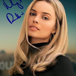 Margot Robbie Autographed Once Upon A Time In Hollywood Sharon Tate 8×10 Photo