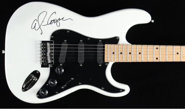 Alice Cooper Autographed Full-Sized Electric Guitar (Beckett) - Image 3