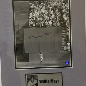 Willie Mays Autographed San Francisco Giants 8x10 Photo With Custom Mat