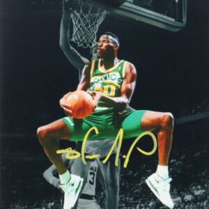 Shawn Kemp Seattle Supersonics Autographed 8x10 Photo (Beckett)